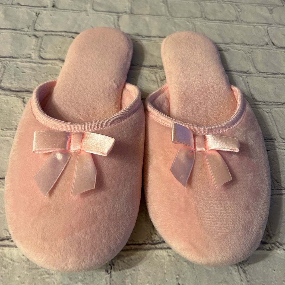DF DEARFOAMS PINK SOFT WOMENS SLIPPERS WITH SATIN BOW TOE LARGE (9-10)
